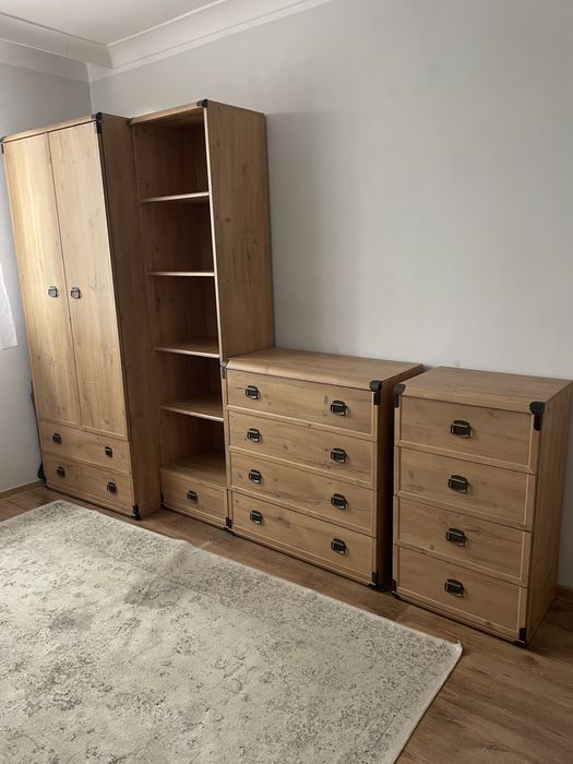 4 cześciowy zestaw mebli