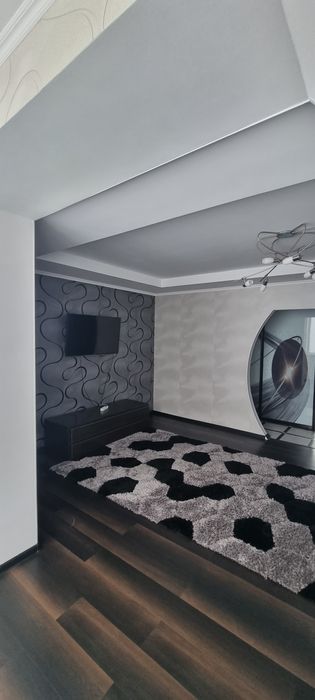 Подобово посуточно. ВІЛЬНА.