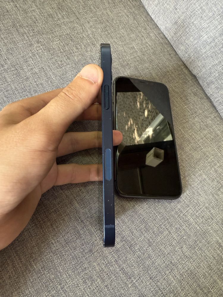 IPhone 12 128gb / IPhone 11 64gb