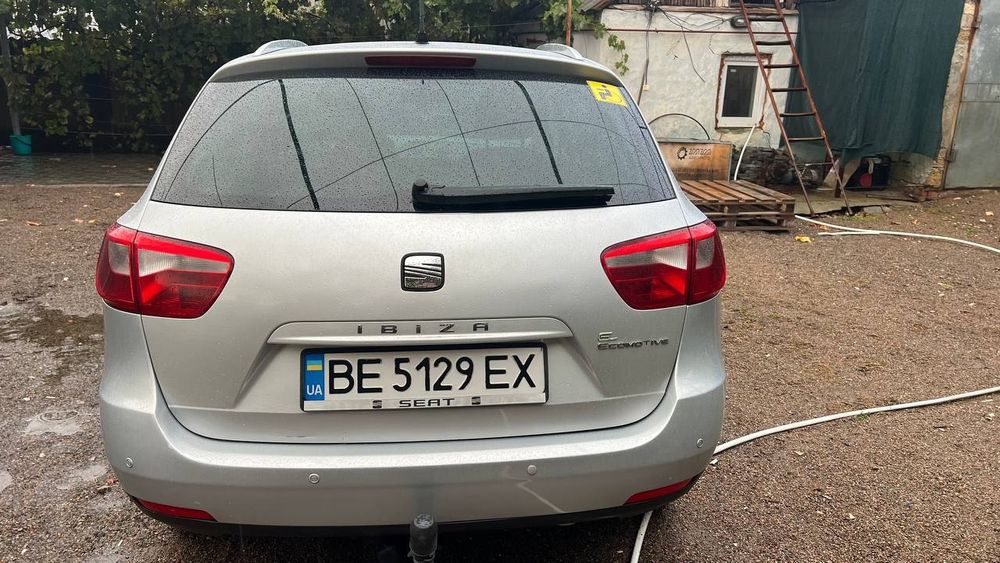 Продам seat ibiza 2011