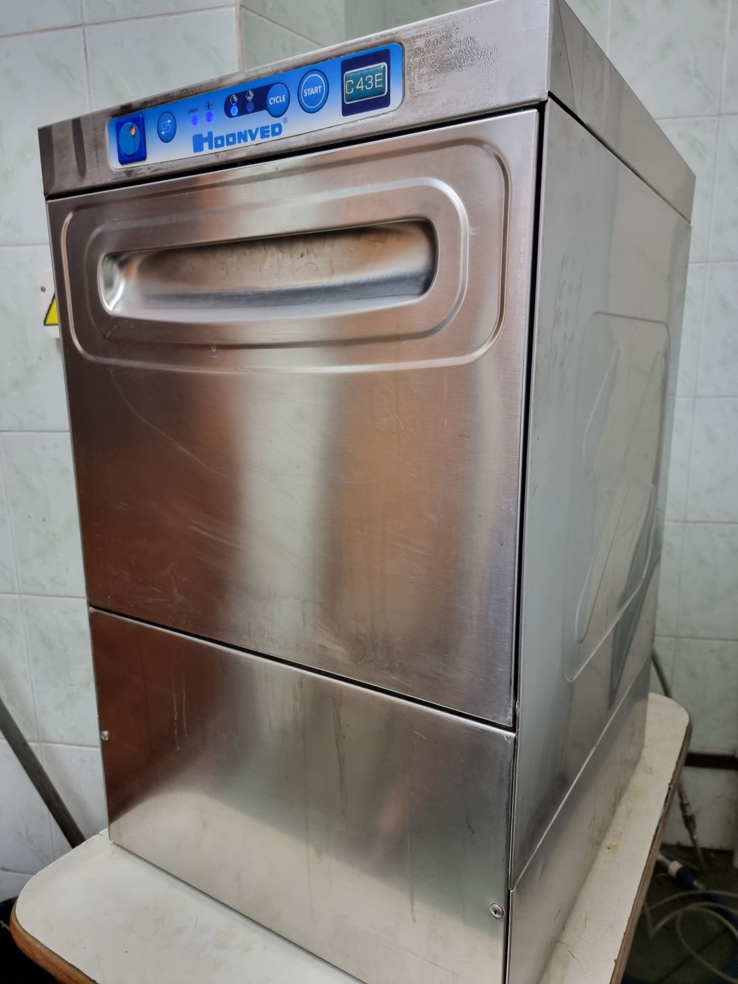 Посудомийка барна Hoonved C43E