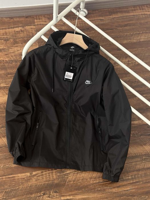 Вітровка Nike / спортивна куртка