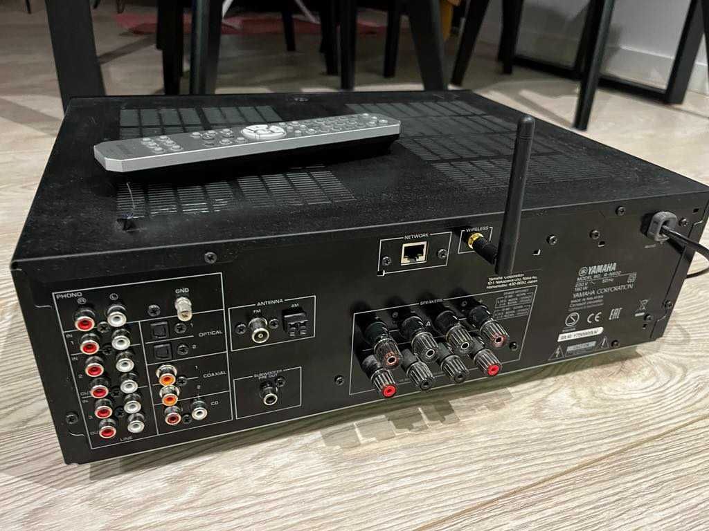 Amplituner stereo Yamaha R-N602 RN602 RN 602