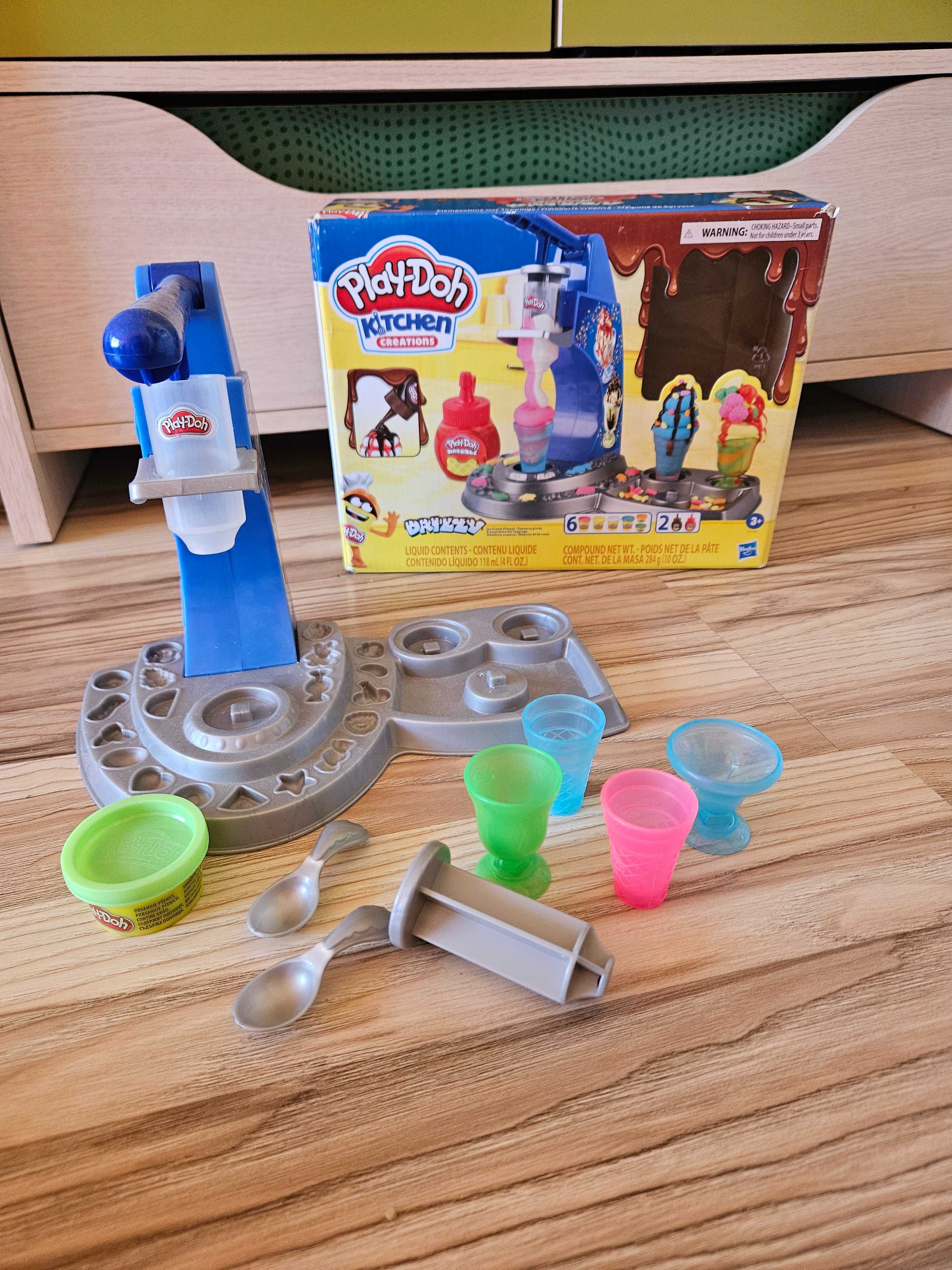 Zestaw Play-Doh Tęczowa Lodziarnia Fabryka Lody Plastolina Pudełko Łyż