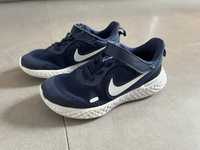 Nike Revolution 5 granatowe rozmiar 30 stan bardzo dobry