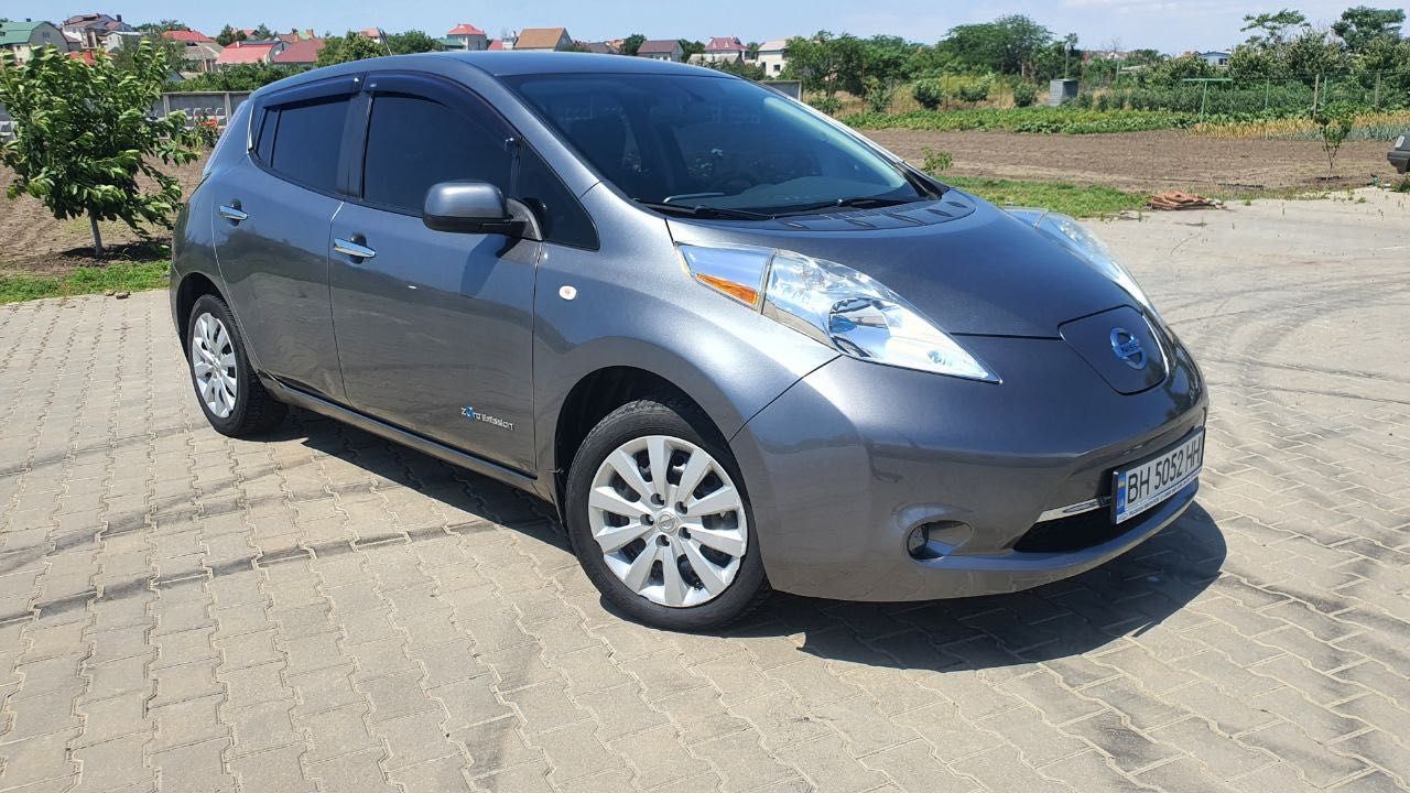Nissan Leaf  2015