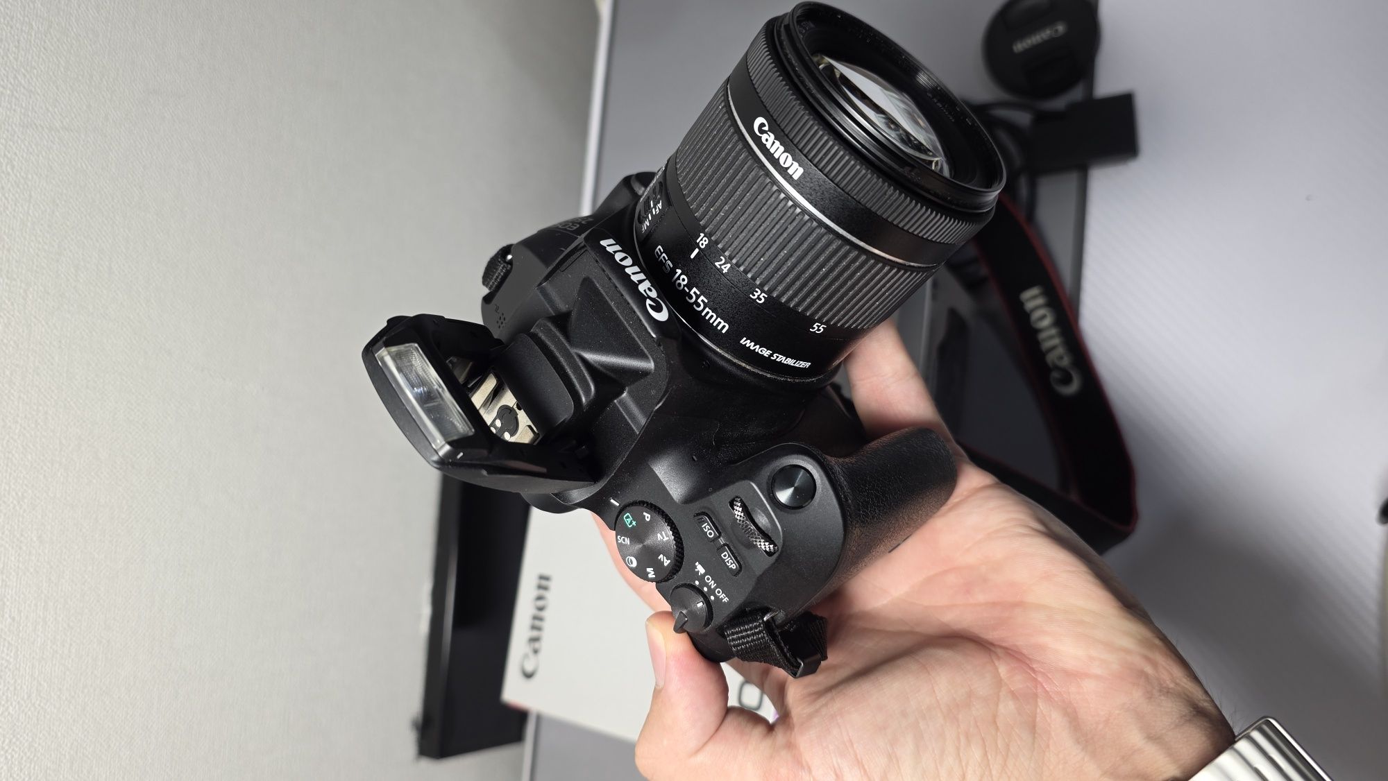 Фотоаппарат Canon EOS 250D Kit 18-55