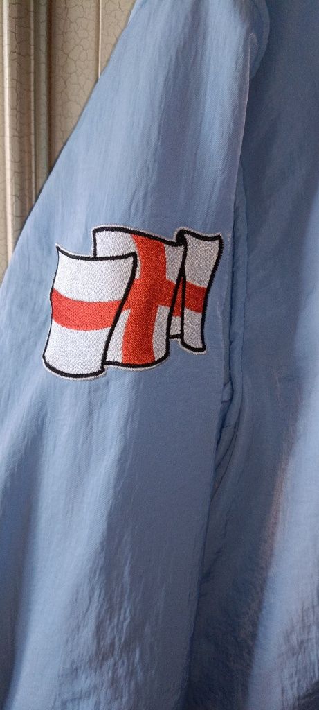 Kurtka bomberka, piłka nożna, angielska, rozmiar L, nowa, błękitna