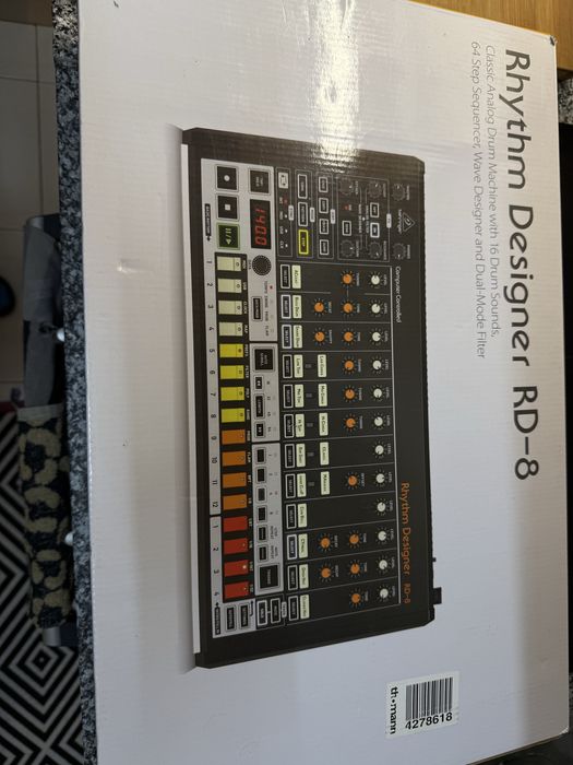 Behringer rd8 , clone da tr 808