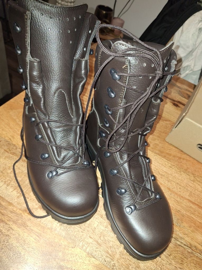 Zimowe buty w.o.j.s.k.o.w.e