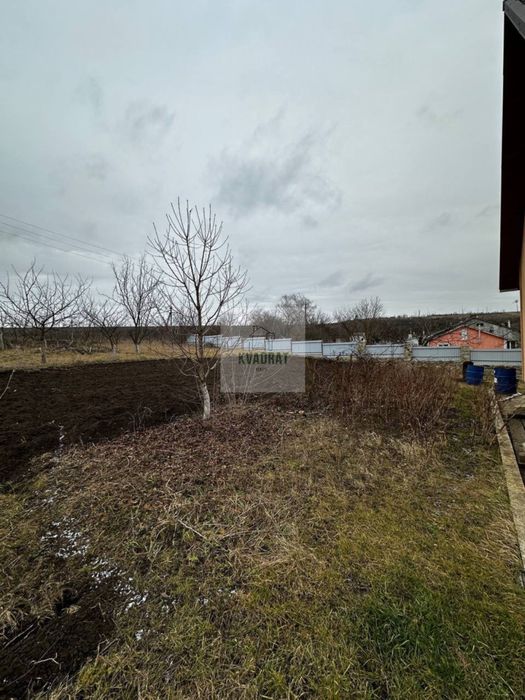 Продам просторий будинок у місті