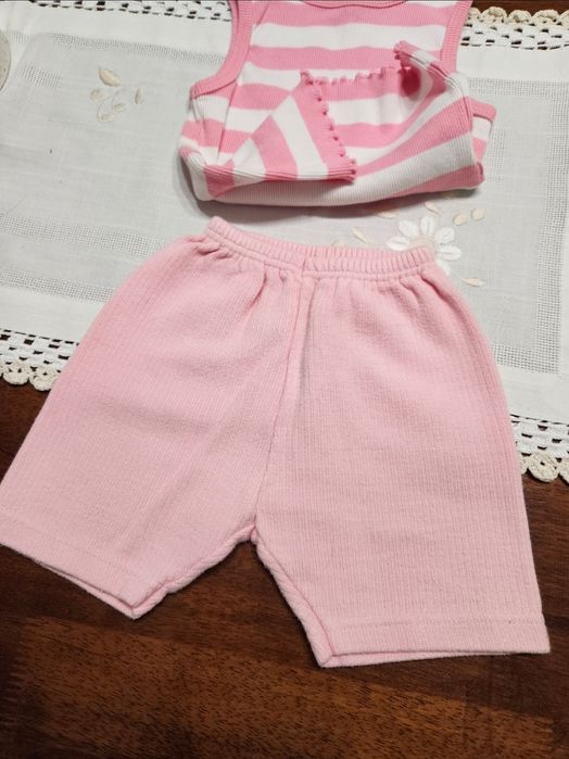 2 conjuntos (Calções e camisola alças) 12-18meses - Mo - como novos

C