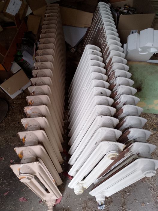 Kaloryfer, grzejnik żeliwny 24, 23 i 13 żeber