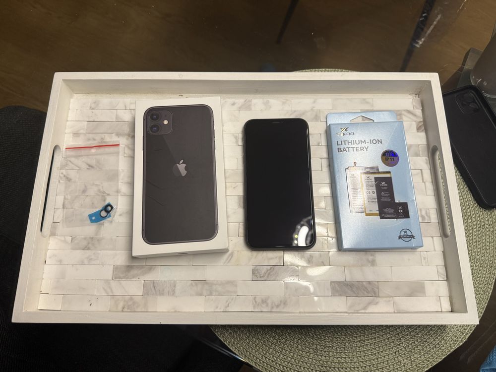 iPhone 11 64 GB stan bardzo dobry
