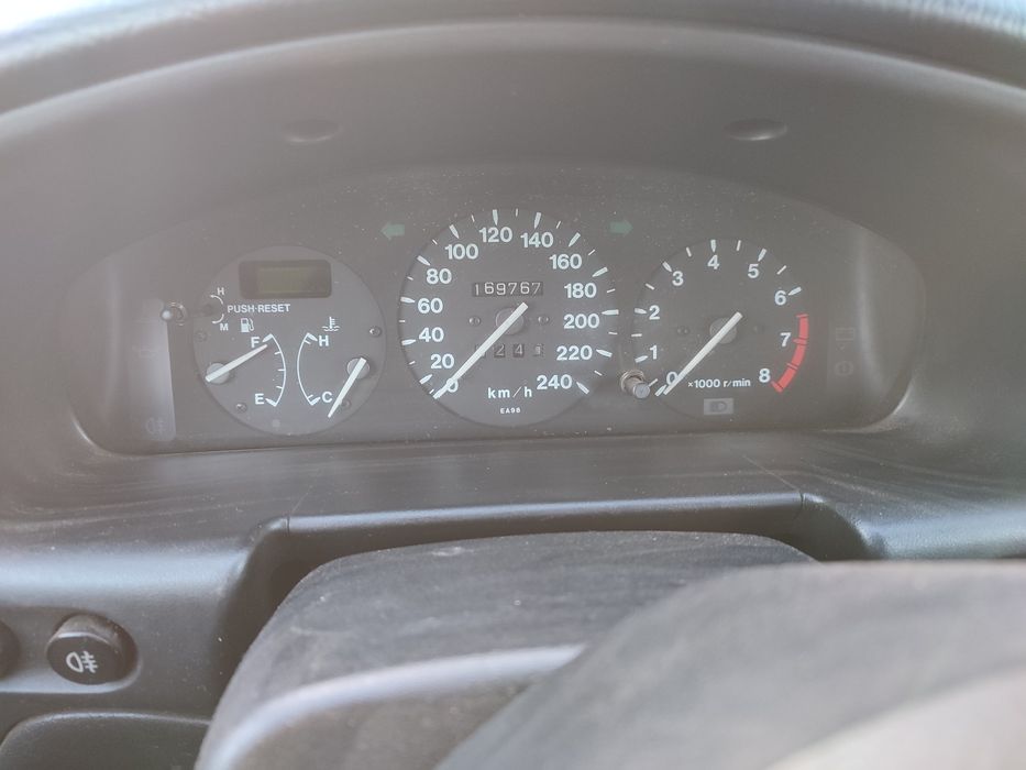 Mazda mx3 1.6 b, automat