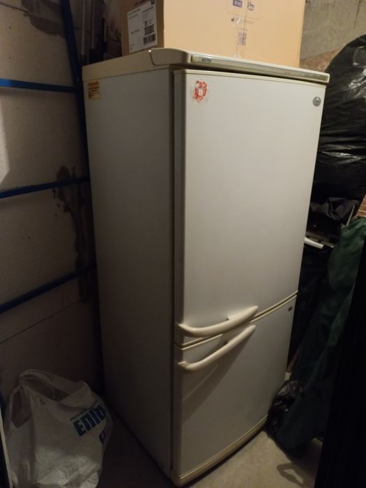 Продам хододильник Атлант