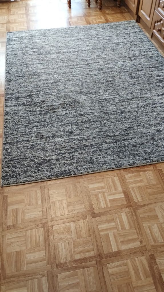 Piękny dywan 160x220