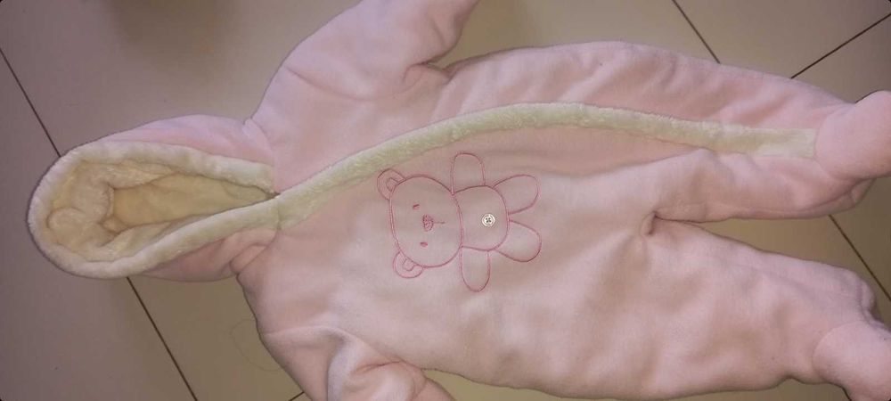 Sliczny kombinezon dla dziewczynki 68/74