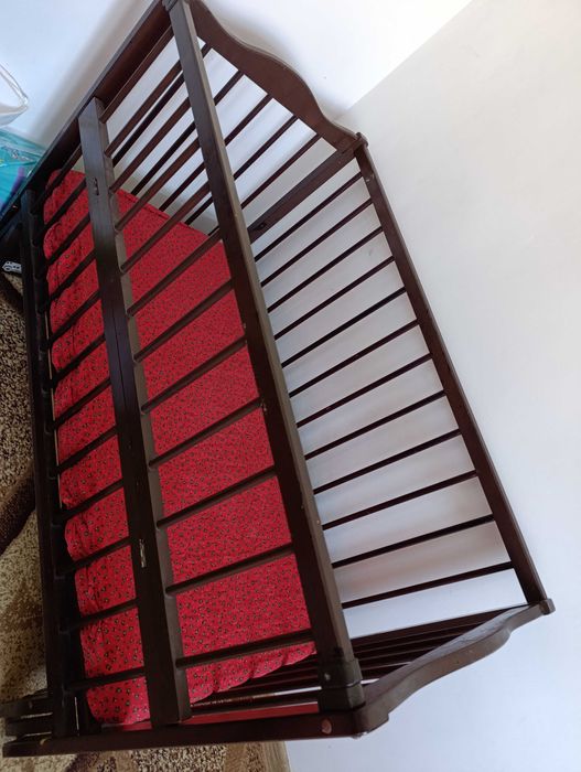 Ліжечко                 .