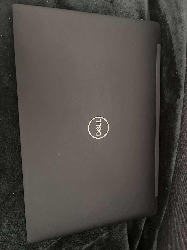Dell Latitude 7390