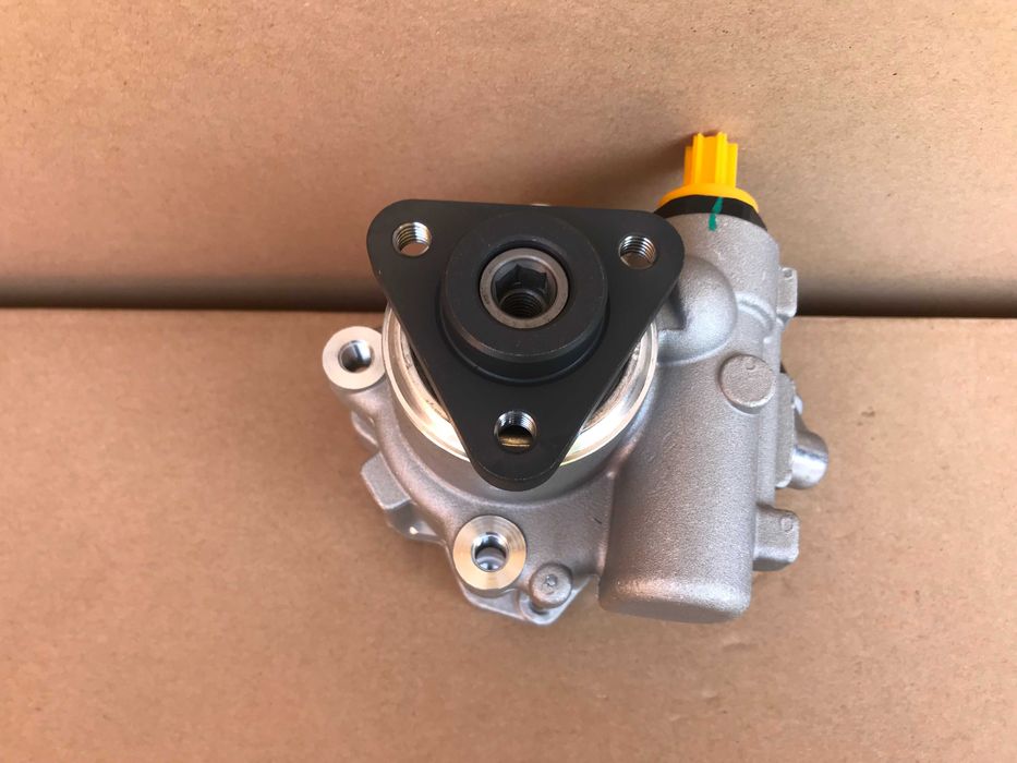 Насос гидроусилителя ГУР Audi A4 B5 A6 C5 Volkswagen Passat B5