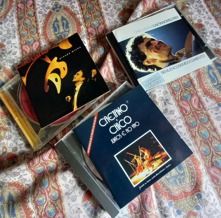 Três cds de Caetano Veloso