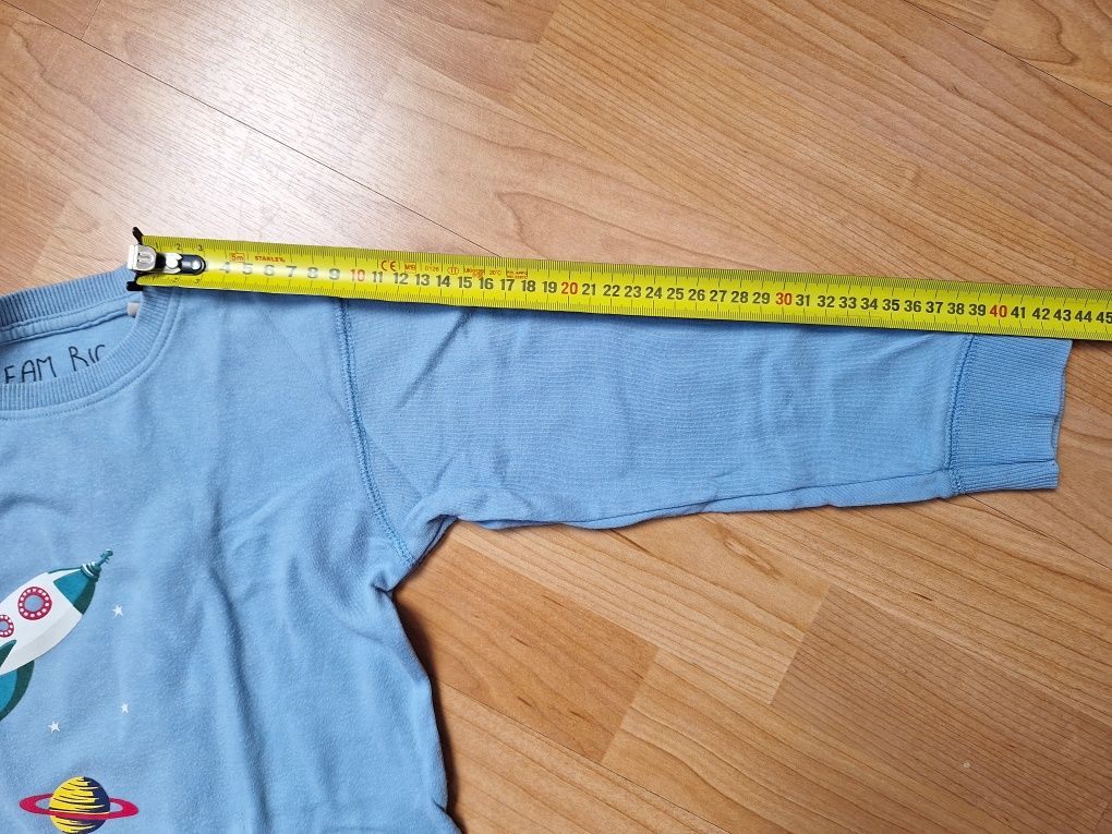 Tres pijamas Next 5-6 anos, 116 cm