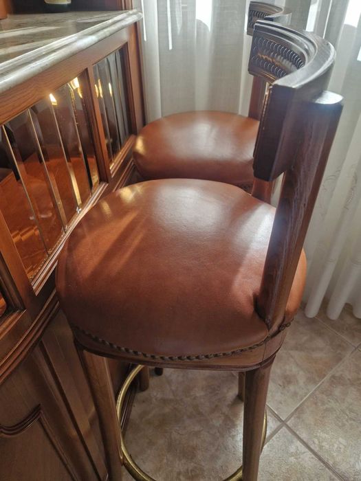 Bar de canto para sala em excelentes condições