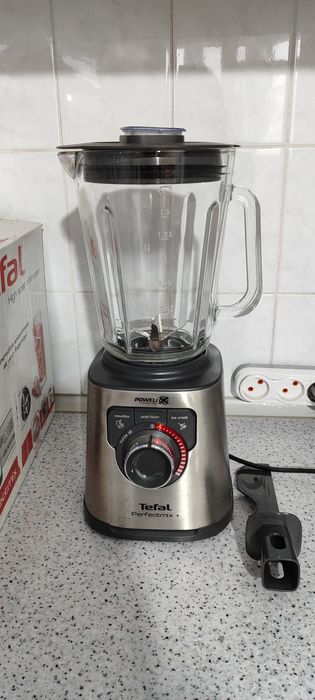Блендер Tefal BL811D38  1200w