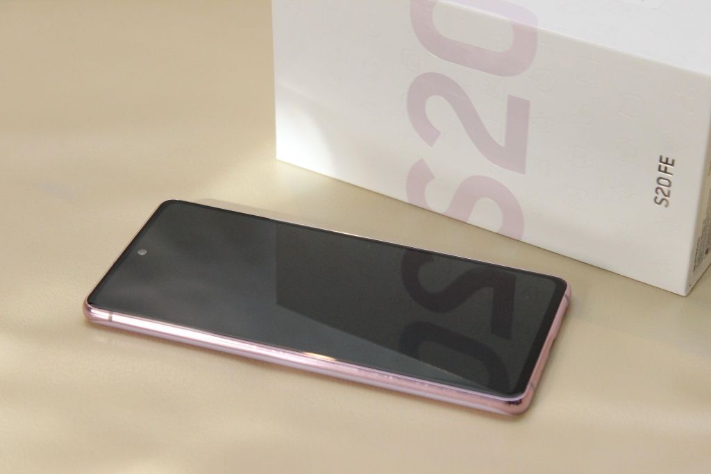 Telefon Samsung S20 FE S20FE 6 / 128 GB
