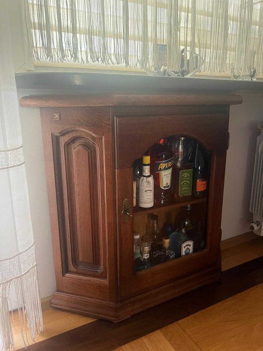 Meble dębowe swarzędz zestaw 5 elementów, ława, żyrandol, karnisz.