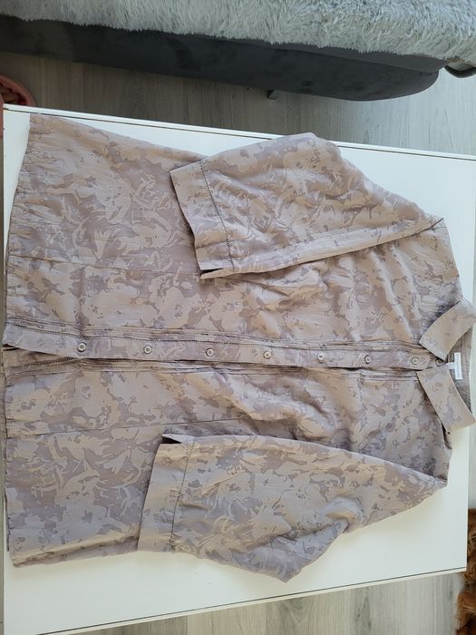 Śliczna damska bluzka rozm.50