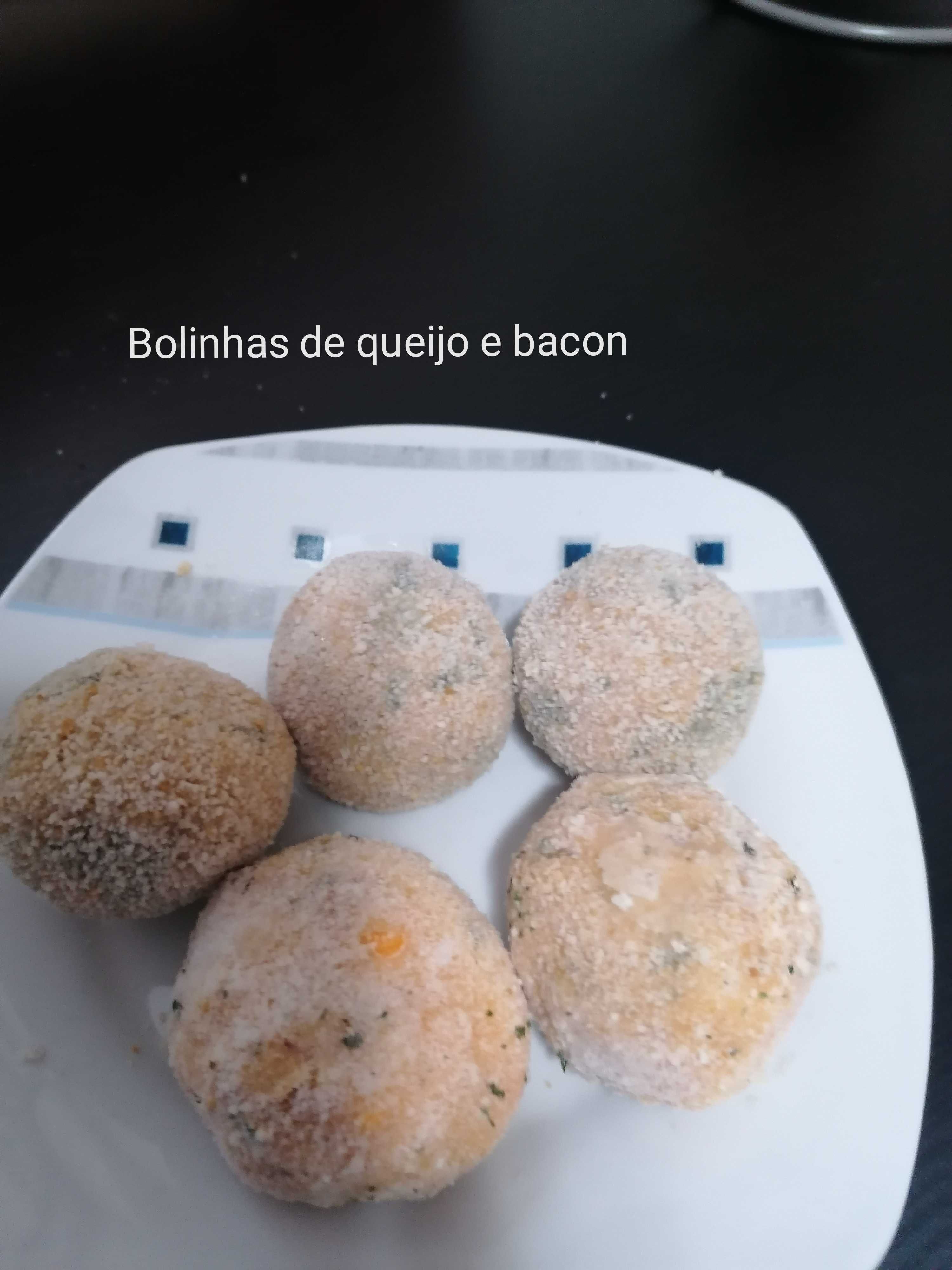 Croquetes carne e frango,bolinhas de queijo/bacon ,alheira/espinafres