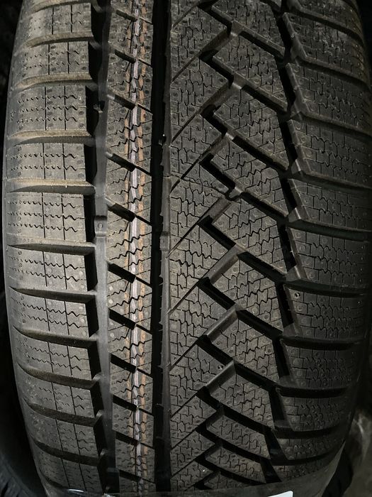 Зимова шина Continental WinterContact TS850P SUV 235/50 R20 104T XL FR