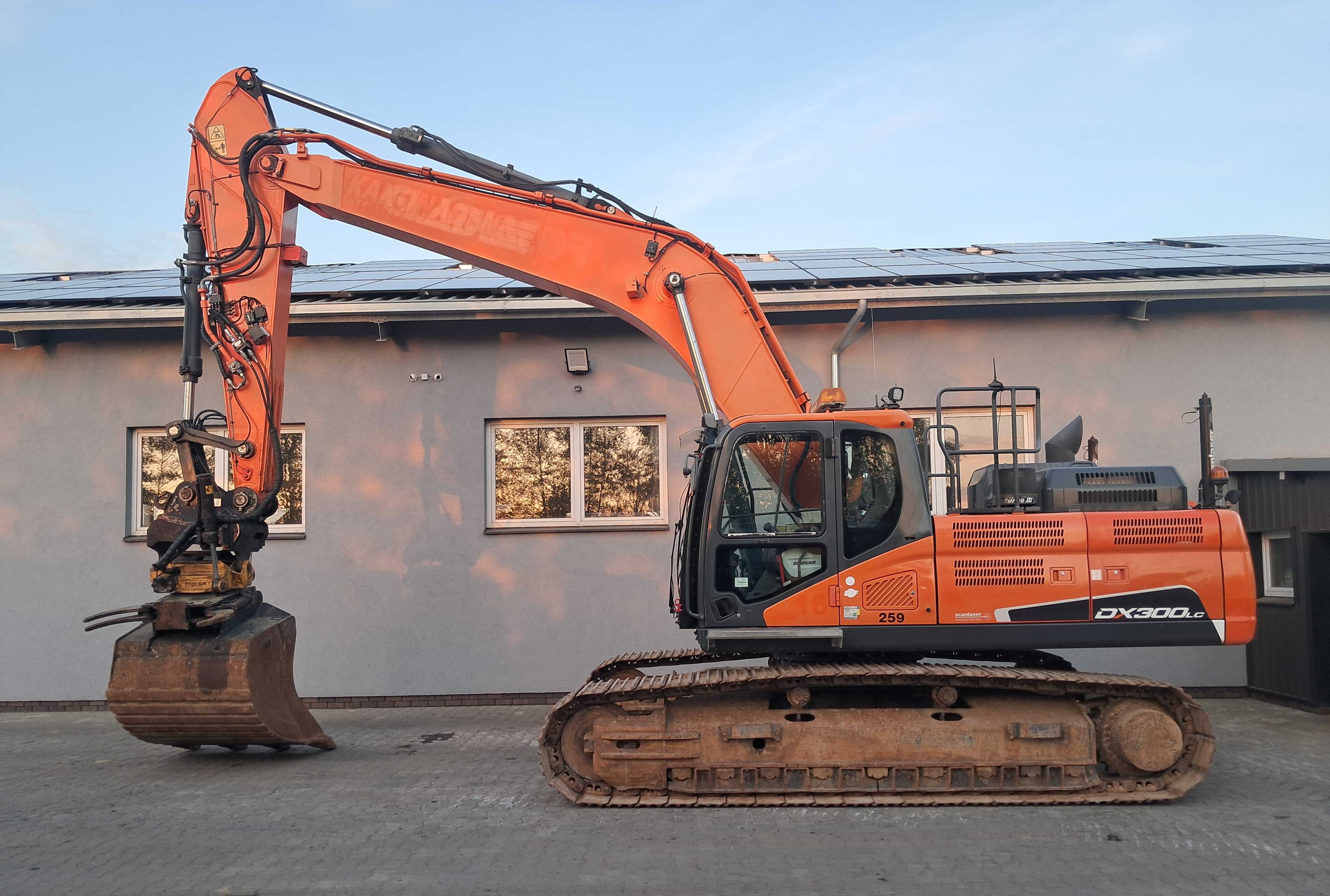 DOOSAN DX300 LC-5 2016r Oryginał Rototilt ENGCON Szczypce GPS 3D LEICA