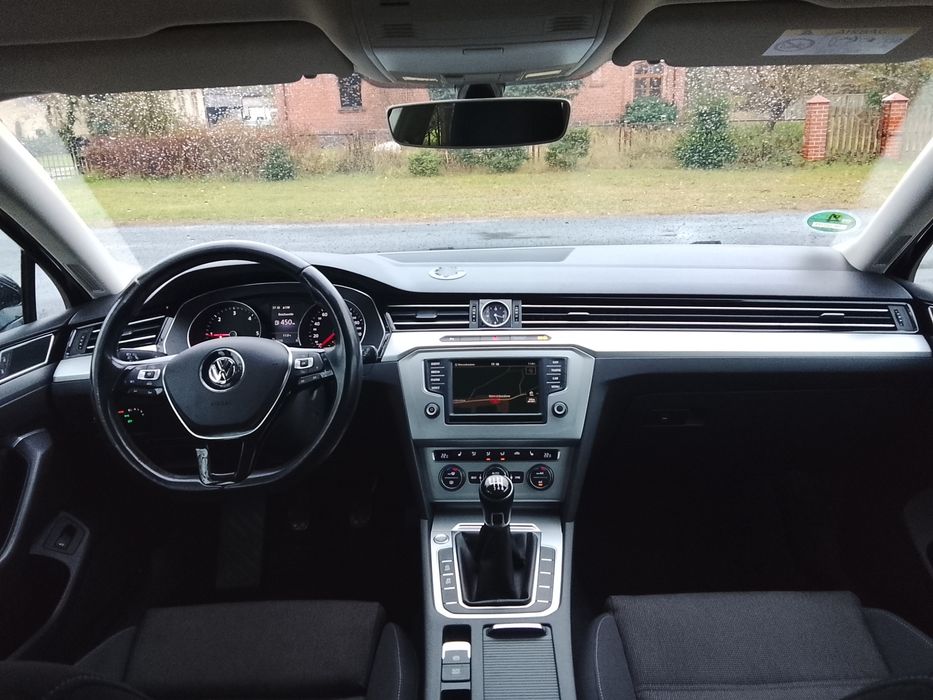 VW Passat B8 2.0 TDI, Ergocomfort, parktronic, klimatronic, z Niemiec