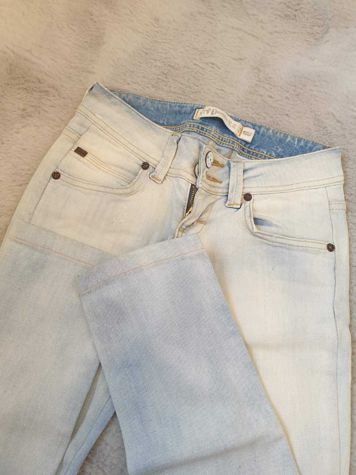 Jasne jeansy ZARA, rozmiar 34