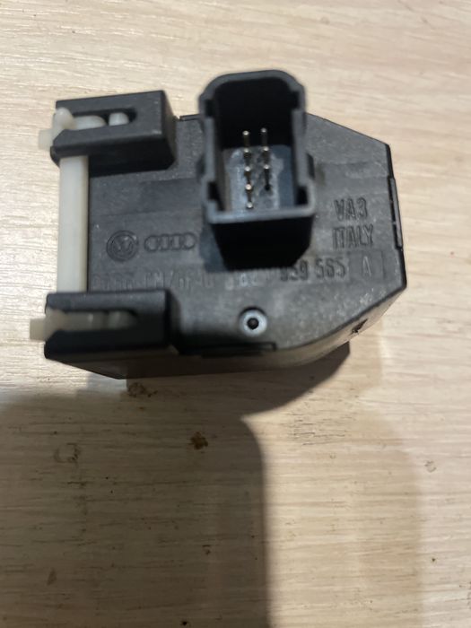 Джойстик керування дзеркалами audi a4b5 2000 р.в