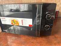 Mikrofalówka Kuchenka Mikrofalowa NOWA Czarna 700W