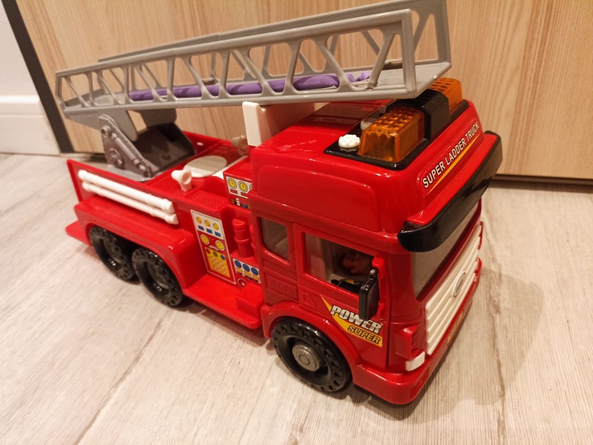 Wóz strażacki, zabawka, super prezent.