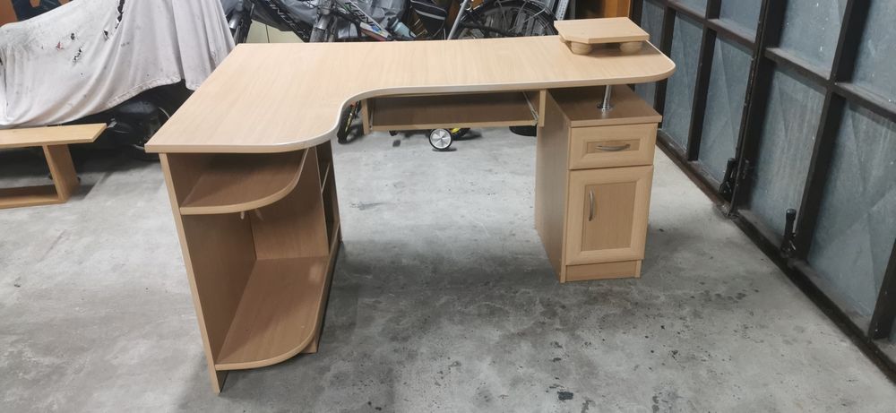 sprzedam biurko + półka gratis