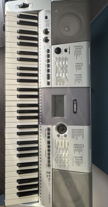 Yamaha e403 синтезатор піаніно