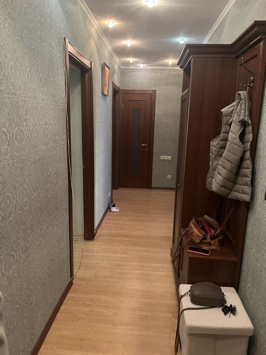 Сдам 3-х комнатную квартиру в центре с ремонтом