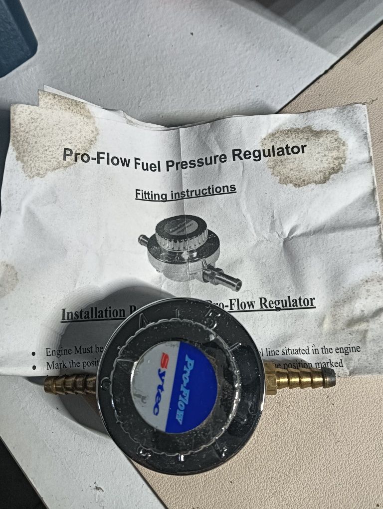 Regulador pressão gasolina