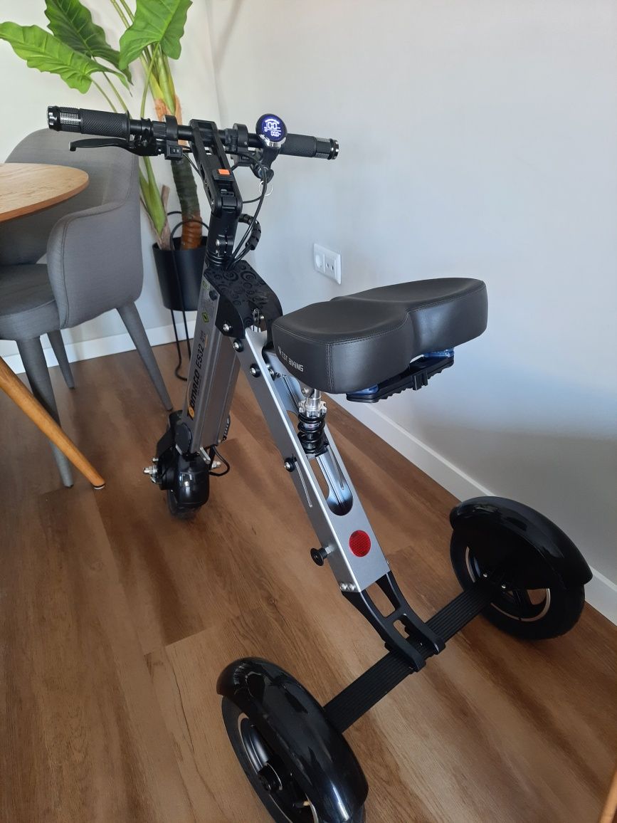 Triciclo electrico "topemate es 32"