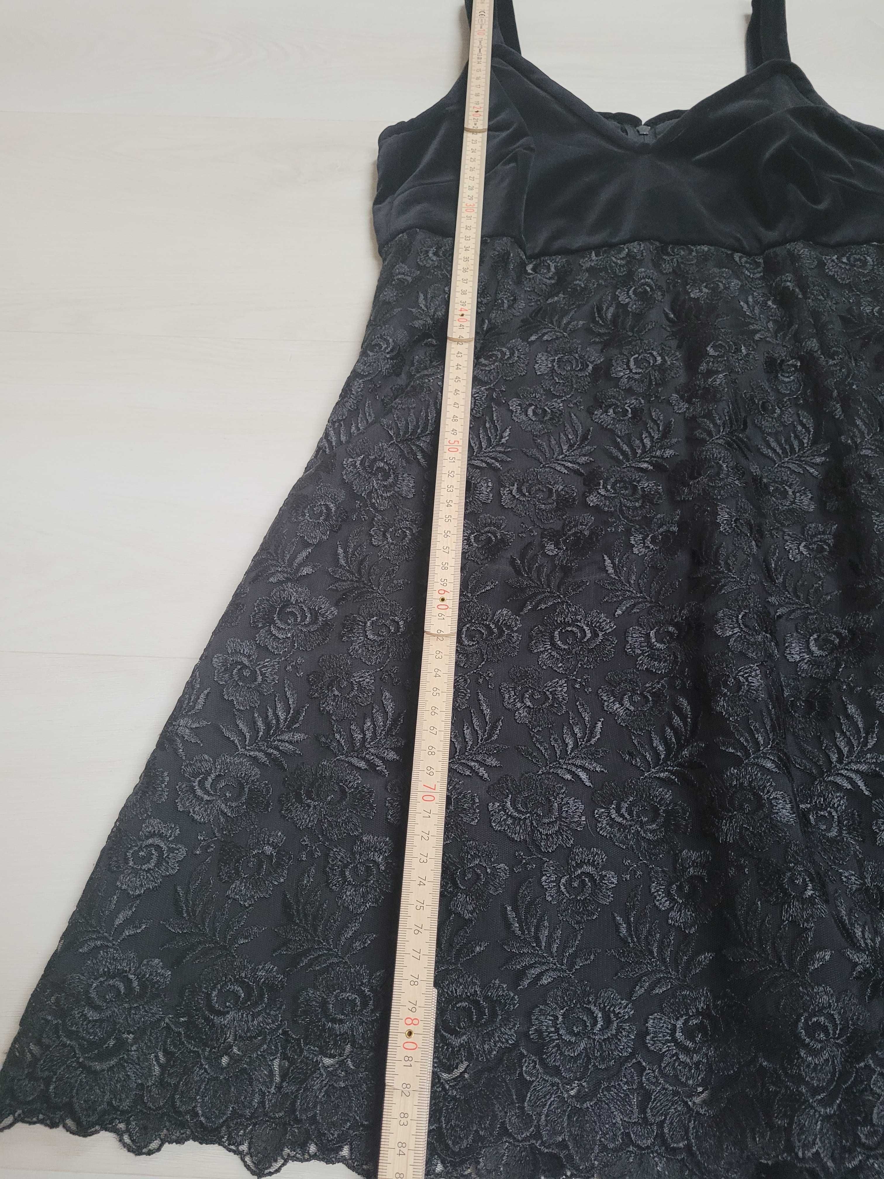 czarna sukienka mini koronkowa aksamit rozm S jak NOWA 1x ubrana