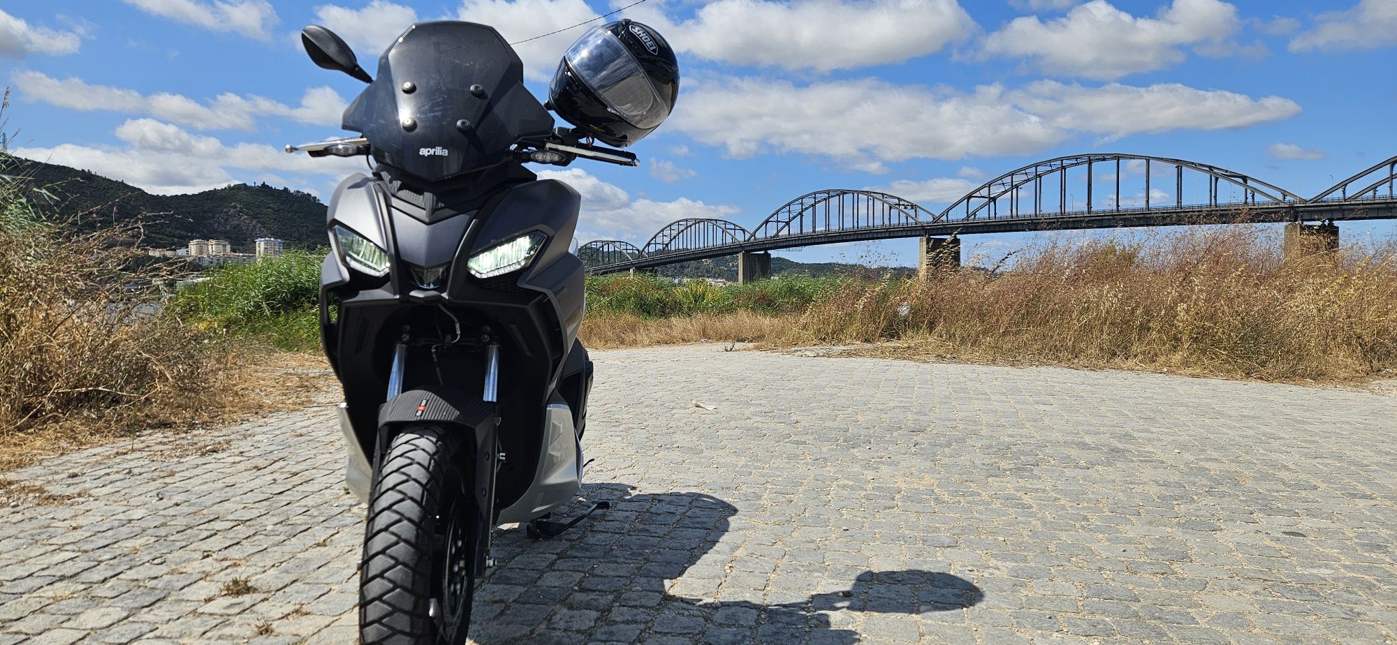 Aprilia sr gt 125cc
