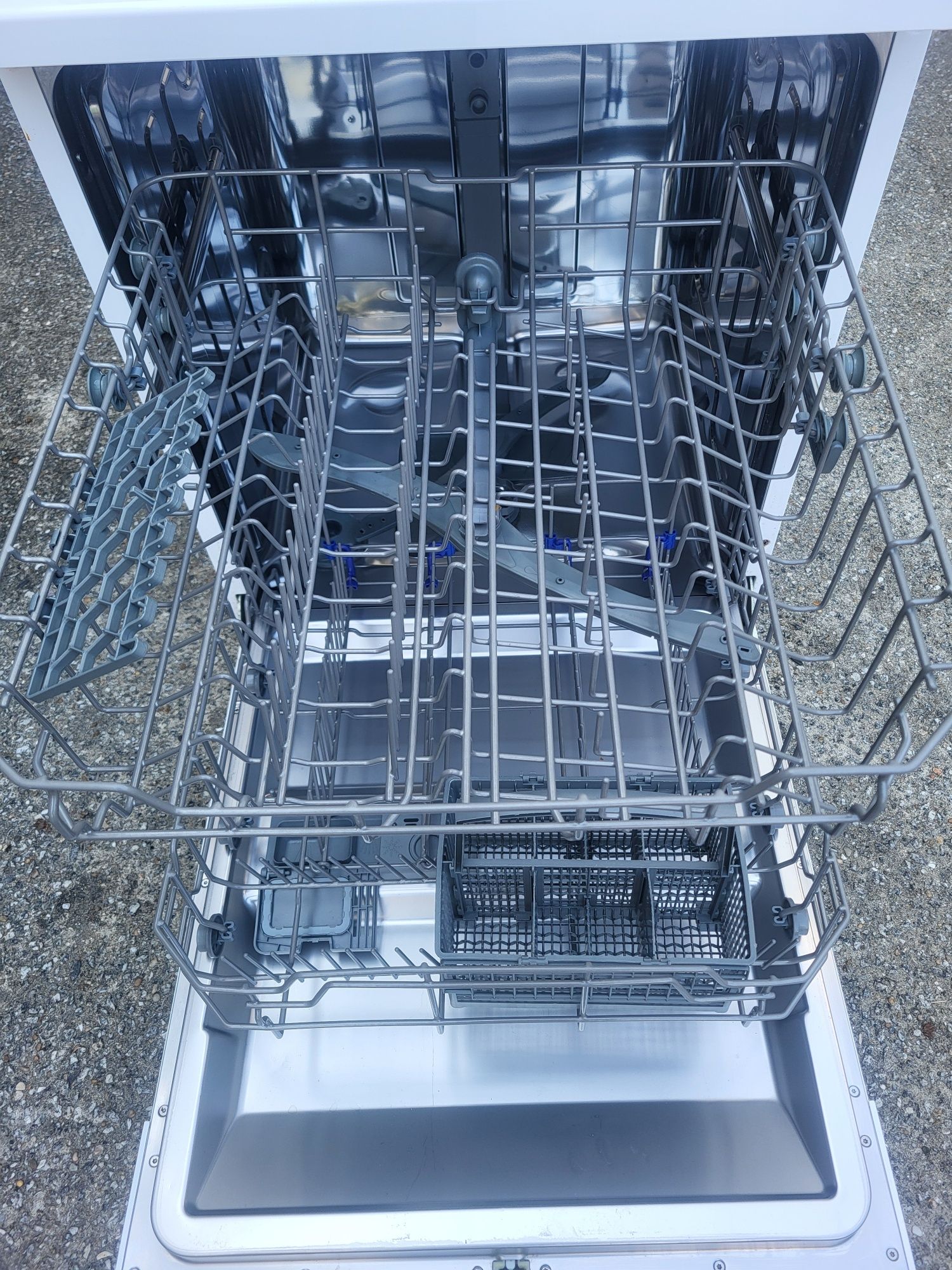 Máquina de lavar loiça SEMI-NOVA com entrega e garantia