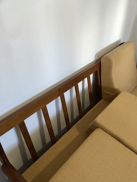 Sofá cama de madeira maciça