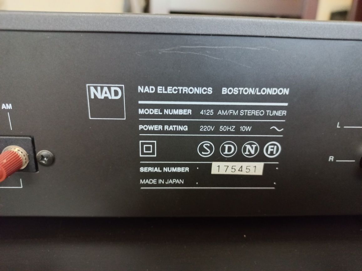 NAD 4125 Tuner Radio
